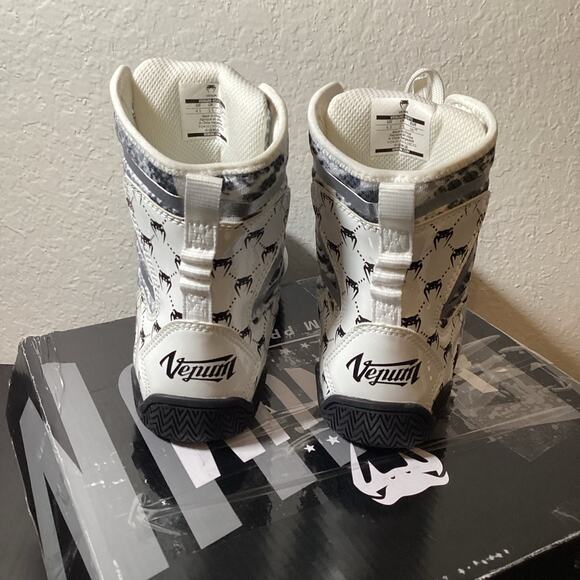 Venum White Snake Boxing Shoes (M4.5/W6, EU36.5) - Picture 4 of 8